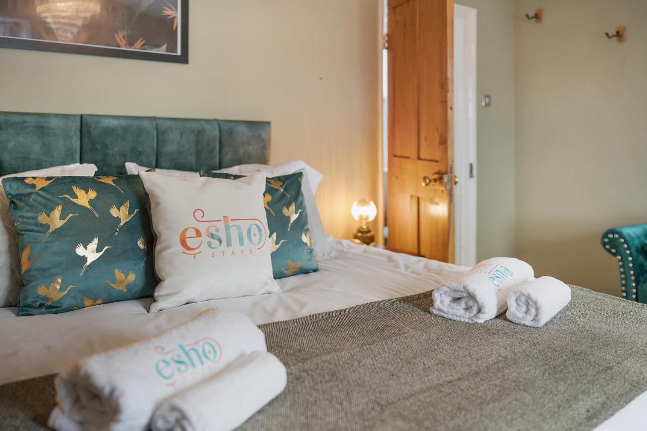 4 Bedroom Home With Garden, Game Room, Parking- Esho Stays Глостер Экстерьер фото